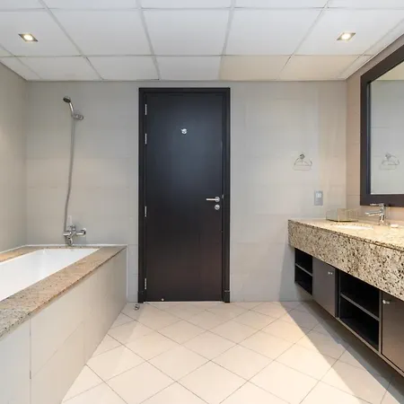 Lux Bnb I Palm Jumeirah Resort I Palm Views دبي المظهر الخارجي الصورة