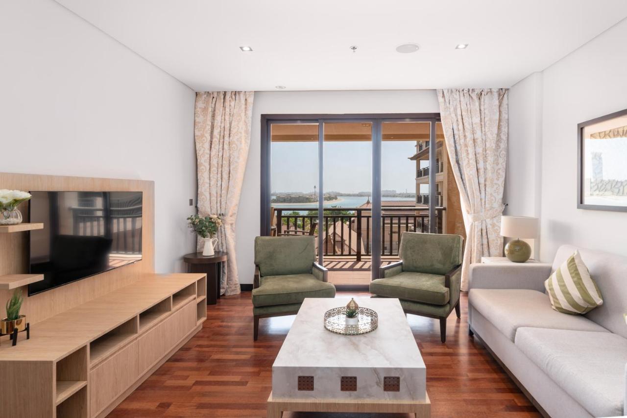 Lux I Palm Jumeirah I Palm Views دبي